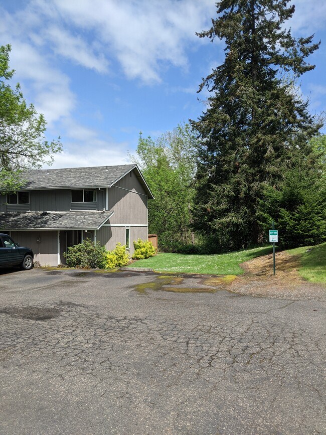 Photo - 3875 NW Chemult Pl Townhome