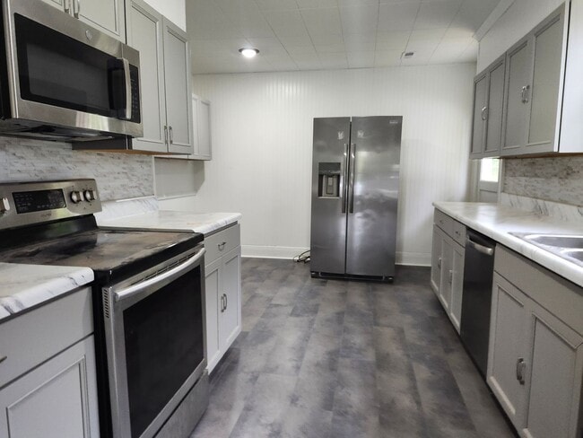 Photo - Coming in February - 3 bedroom 2 bath home in Belvoir Area in Brainerd/East Ridge, TN