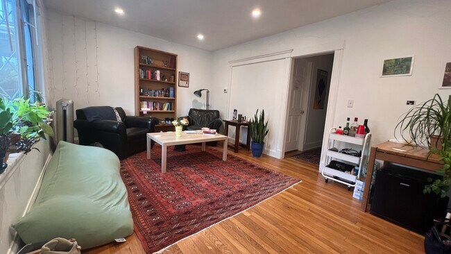 24 Chetwynd Rd