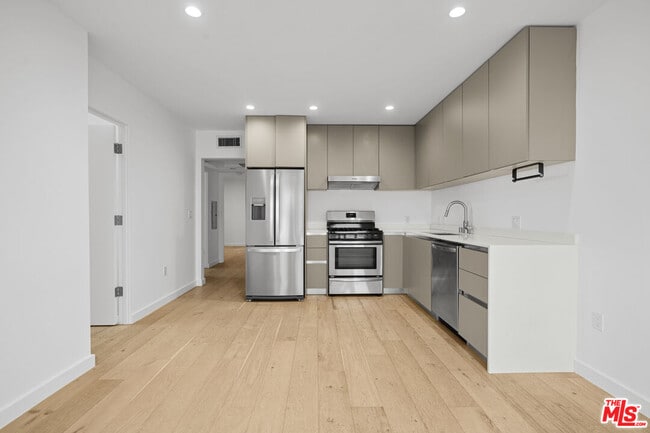 Photo - 11795 Gateway Blvd Unit 4