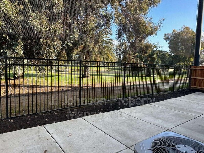 Photo - 470 Miwok Ln