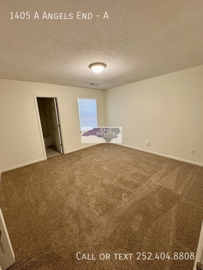 Photo - 1405 Angels End