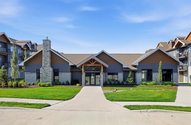 Building Photo - The Creek Apartments