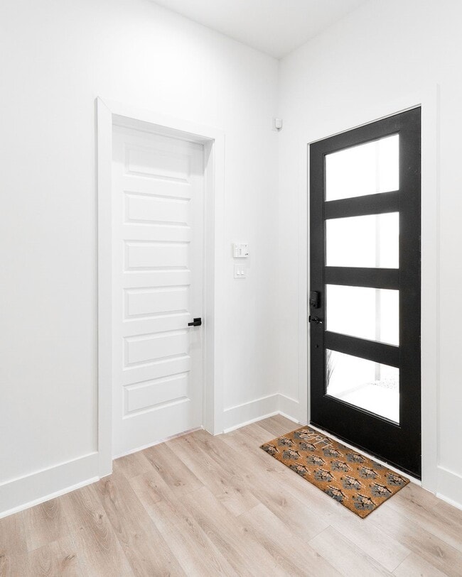 Photo - 5703 Dolores St