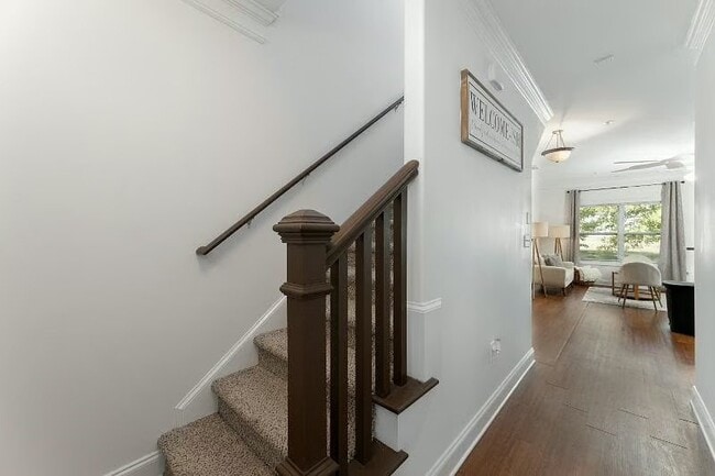 Photo - 1929 Bluff Rd