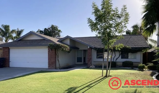 Building Photo - Spacious 3 Bedroom Home with Fireplace & Garage in Northwest Bakersfield