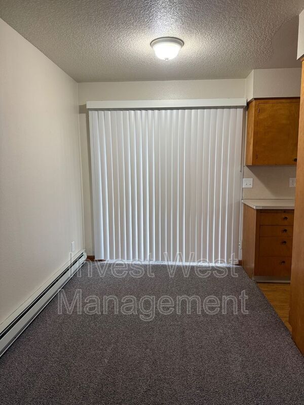 Photo - 6409 Kansas St