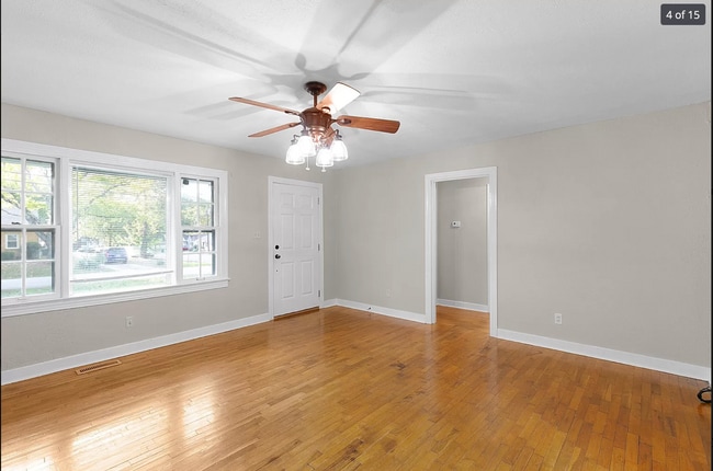 Photo - 140 Summar Dr