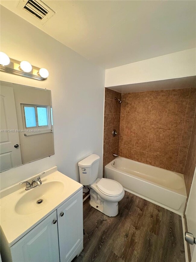 Photo - 201 NW 10th St Unit 203