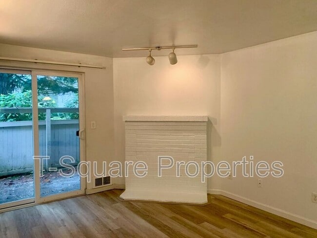 Photo - 14200 NE 171st St