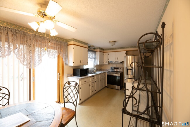 Photo - 3 Mountain View Dr