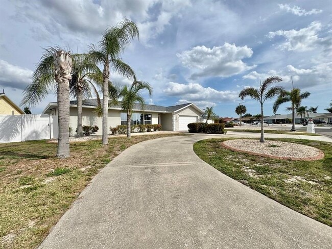 Photo - 6316 Lake Sunrise Dr
