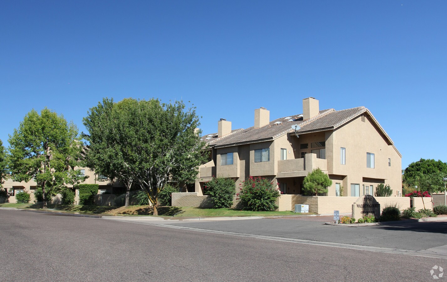 Photo - Walden Court Condominiums