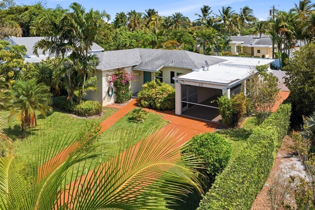 Photo - 221 Princeton Dr
