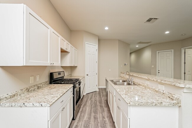 Photo - 10212 Carmencita Way