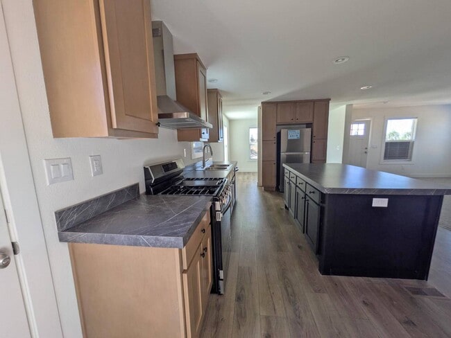 Photo - 5427 Edgewood Ln