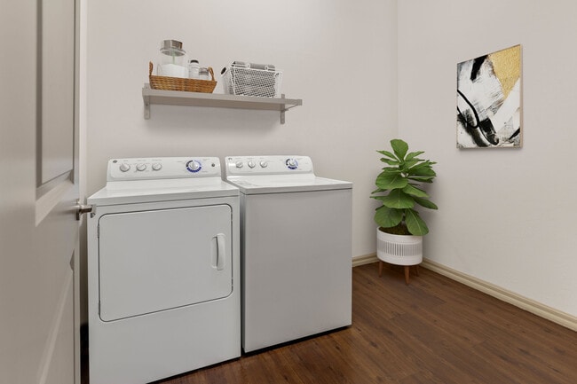 Simplifica tu rutina con una lavadora y secadora en tu hogar.
