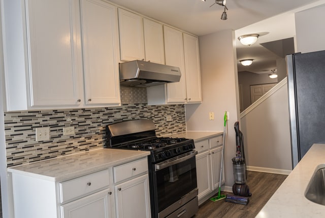 Photo - 228 W Fairview Way