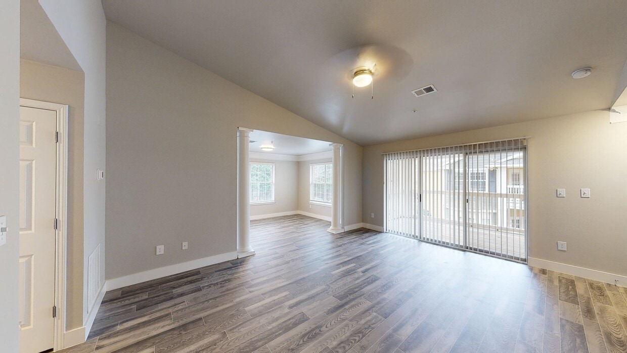 Photo - Solano at Chapel Hill Apartments