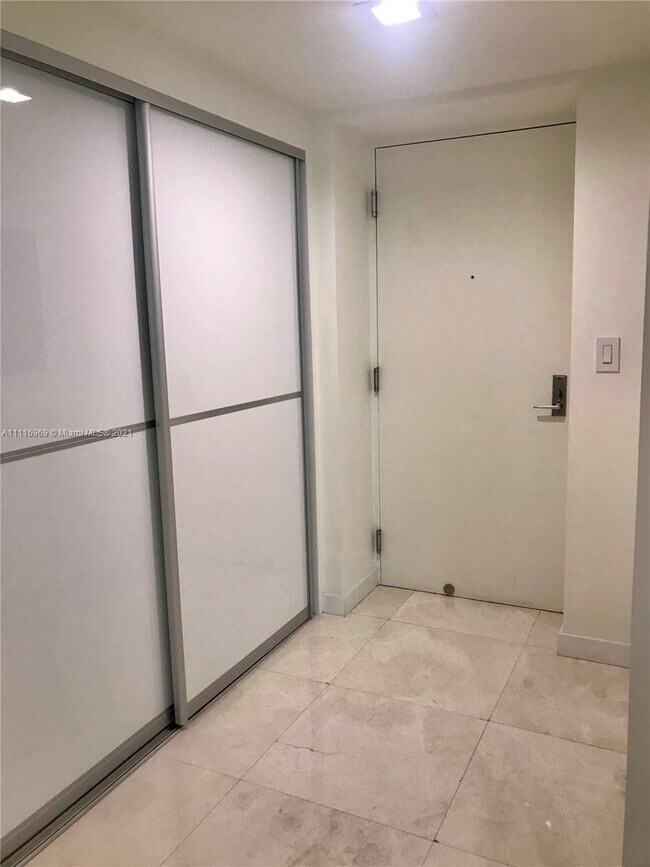 Photo - 55 SE 6th St Unit 2707