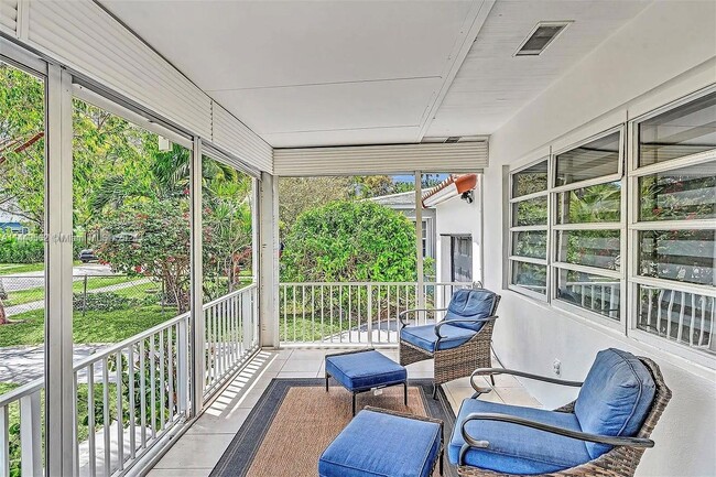 Photo - 1527 Fletcher St