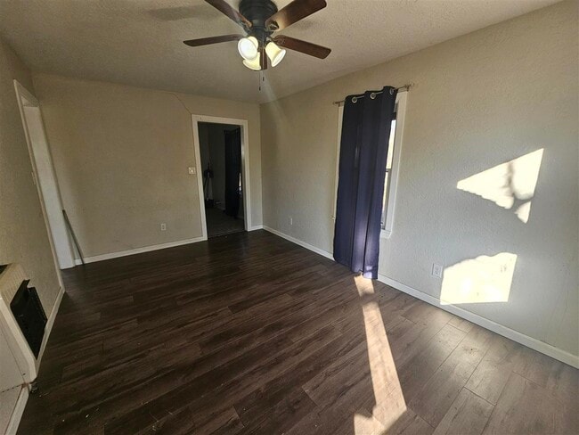 Photo - 110 NW 3rd St