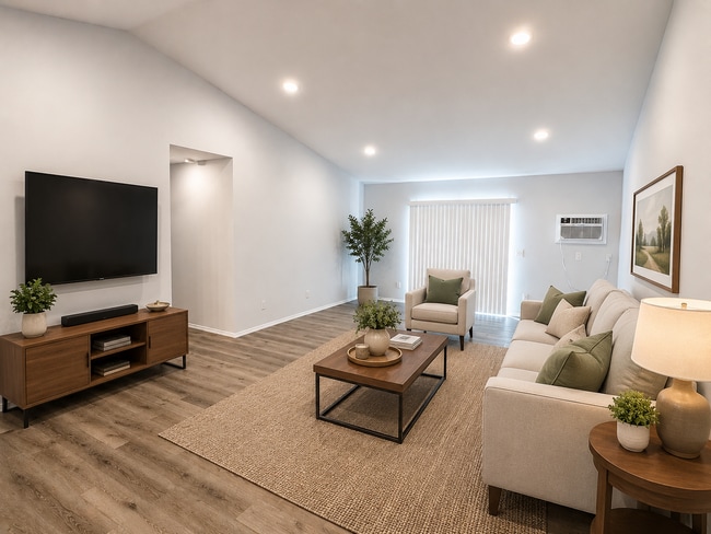 Photo - 2485 Chestnut Dr Unit 2485 (3 Bedroom)