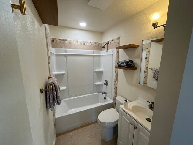 Photo - 808 SW 30th St