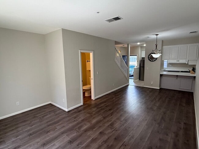Photo - 2-Bedroom Martinez Townhome Near The Village Oaks Shopping Plaza
