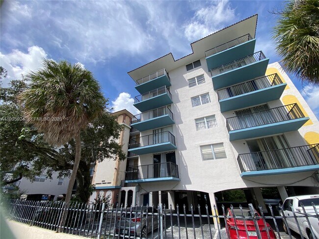 Photo - 12590 NE 16th Ave Unit 608