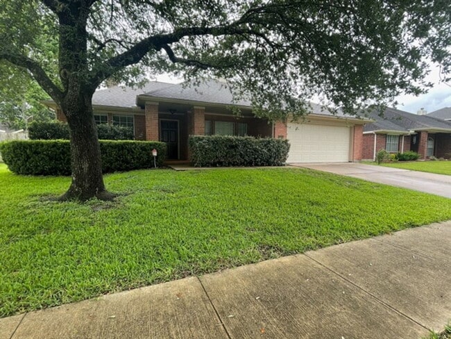 Beauty in Pearland - Beauty in Pearland Apartment