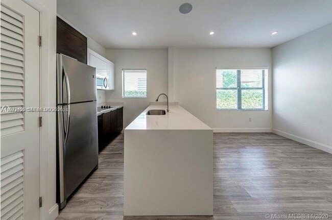 Photo - 473 Mendoza Ave Unidad 5