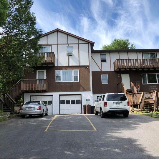 Front view of Apartment - 808 Southgate Dr Townhome