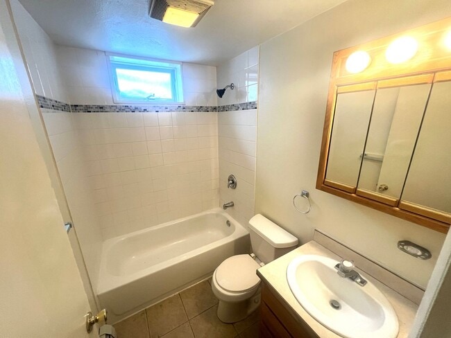 Photo - 1206 Walnut St Unit 3