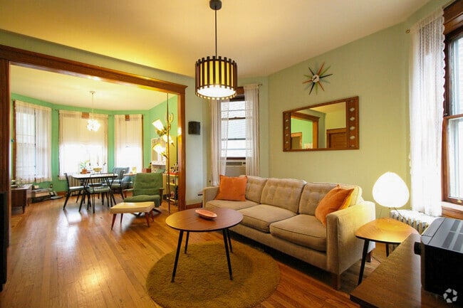 Building Photo - 2036 N Sawyer Ave Unit A Rental