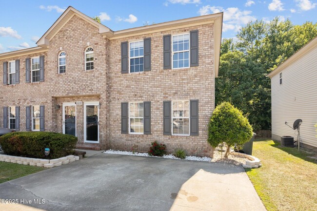 Photo - 4240 Williamsbrook Ln Townhome