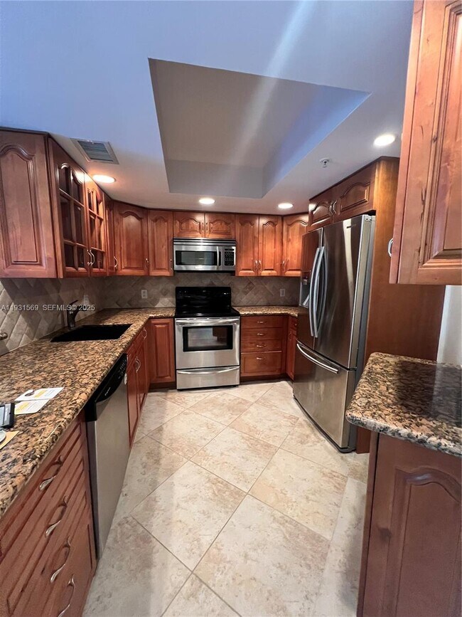 Photo - 2021 SE 10th Ave Unidad 212