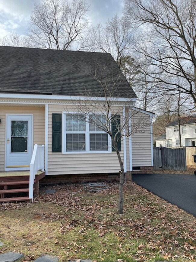 Cozy 3-Bedroom Home Available Now in Ashland! - Cozy 3-Bedroom Home Available Now in Ashland!