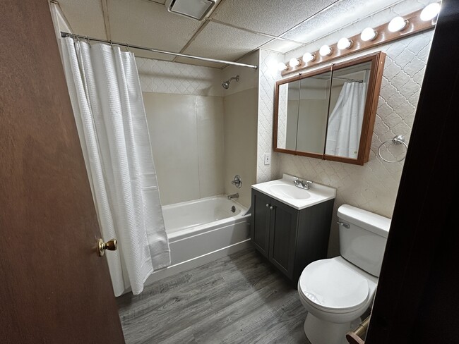 Photo - 106 Warsaw St Unit 106 Warsaw  2