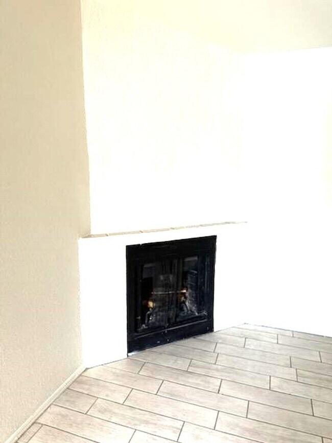 Photo - 2 bed 2 bath condo with balcony Unit #4