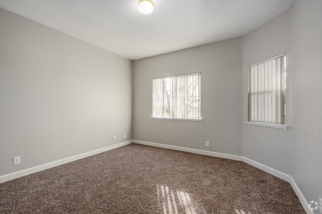 2BR, 2BA - 1,081SF - Second Bedroom