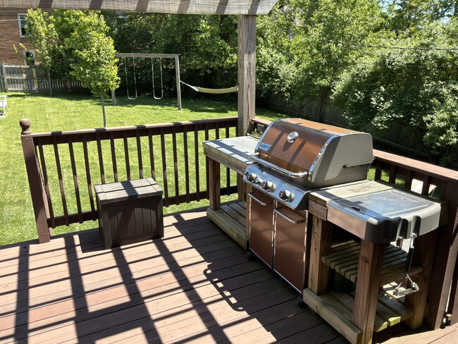 Photo - 1104 Chinoe Rd