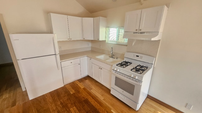 Photo - 437 Altair Pl