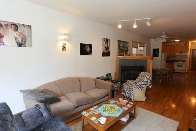 Photo - 1033 N Mozart St Unit 1C