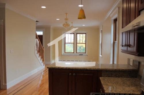Building Photo - 46 Gerrish St Rental