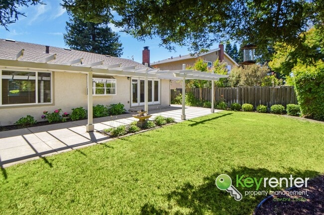 Photo - Beautiful 4 Bed / 3 Bath Bollinger Hills Home with Gorgeous Remodeled Kitchen!