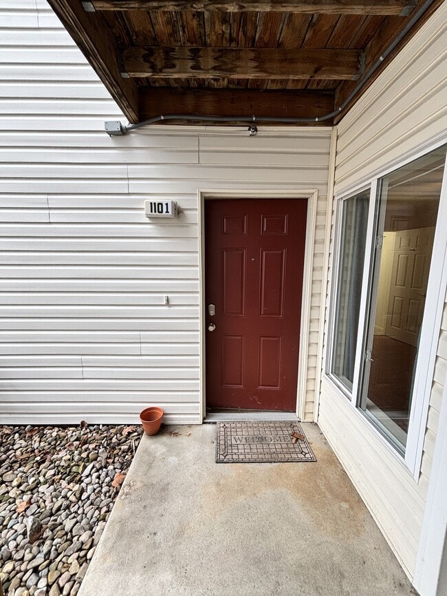 Photo - 1101 University Commons Dr