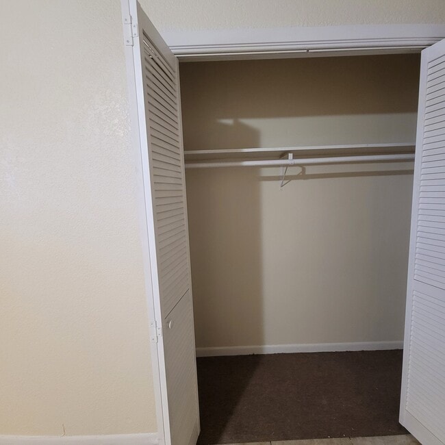 1bdrm closet - West Oak Apartments