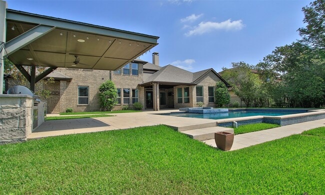 Photo - 39 Paloma Bend Pl