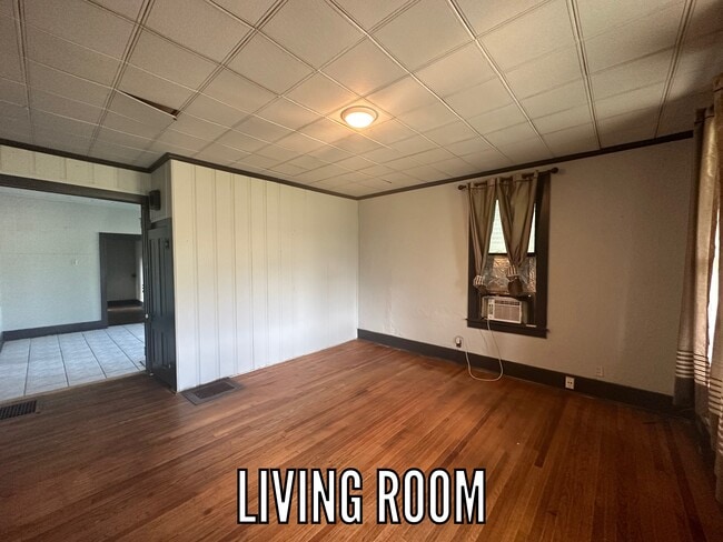 Photo - 518 Bryan Ave